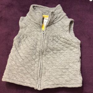 Grey vest. Unisex. Slightly used